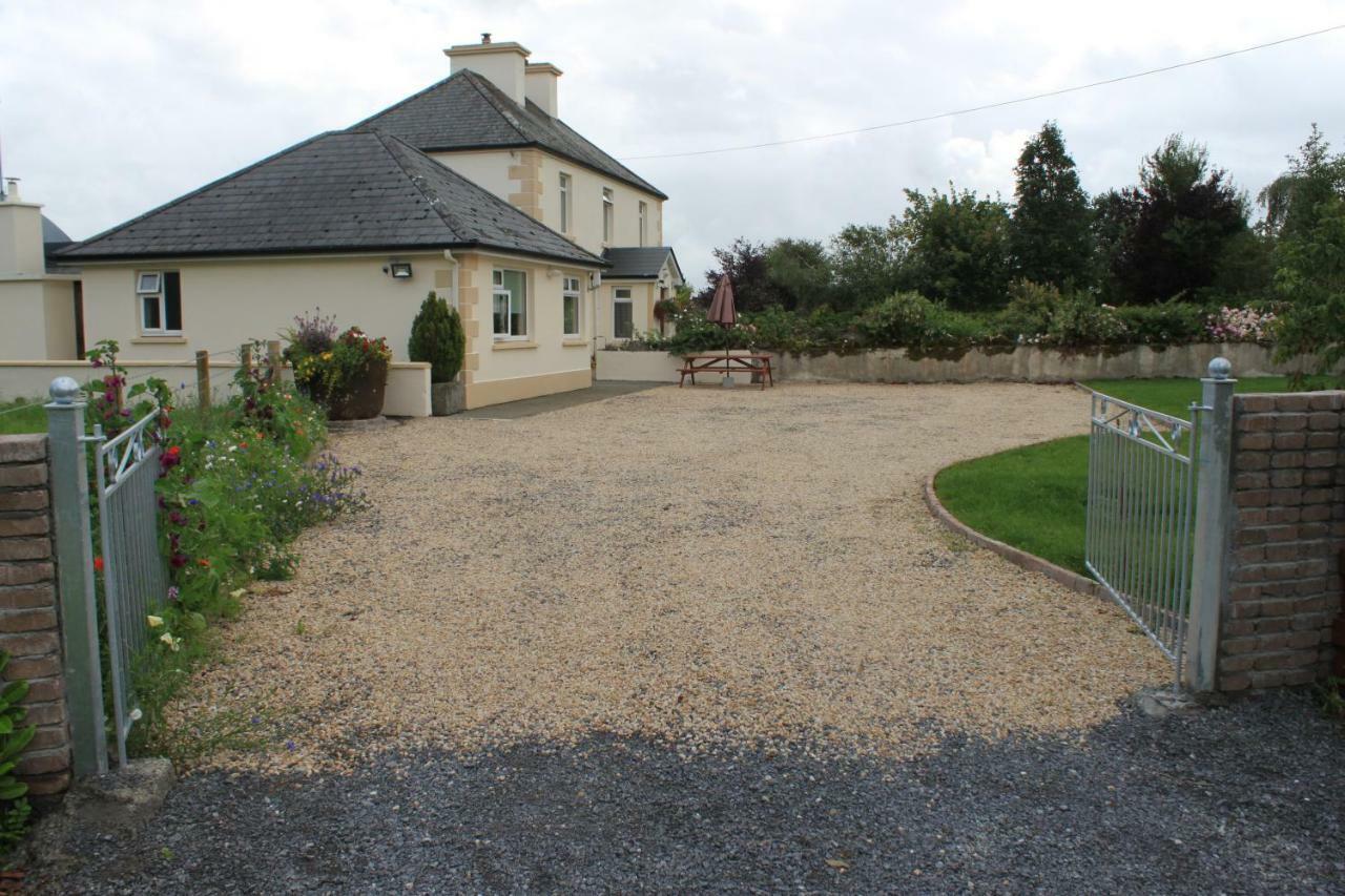 Harry'S House Apartment Ballinrobe Exterior photo